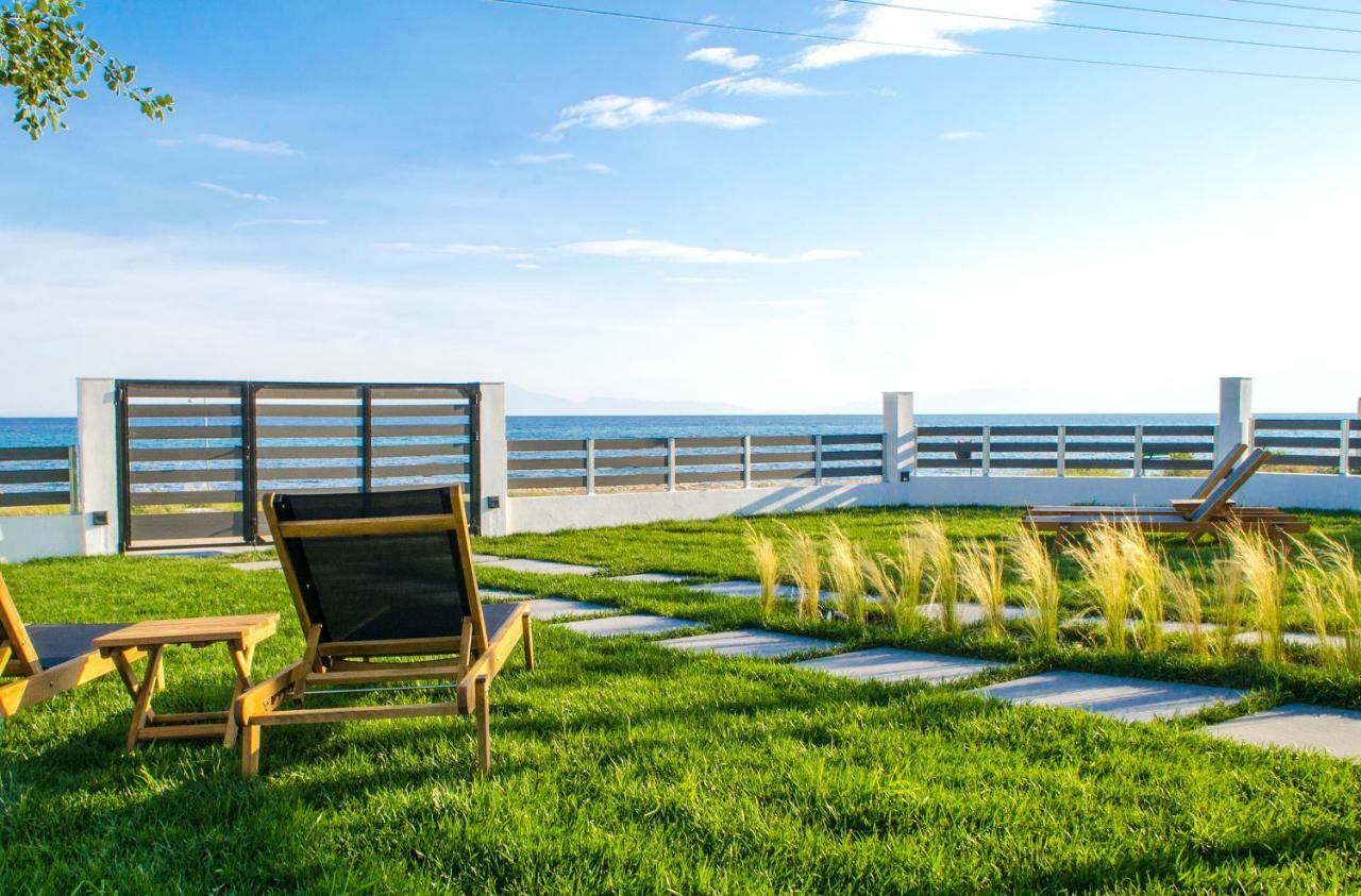 Thea Suites Nea Kallikrateia Exterior photo