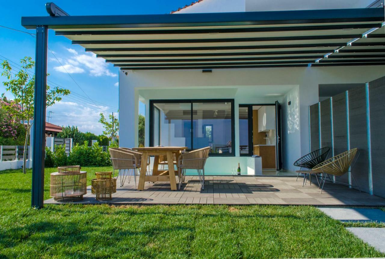 Thea Suites Nea Kallikrateia Exterior photo