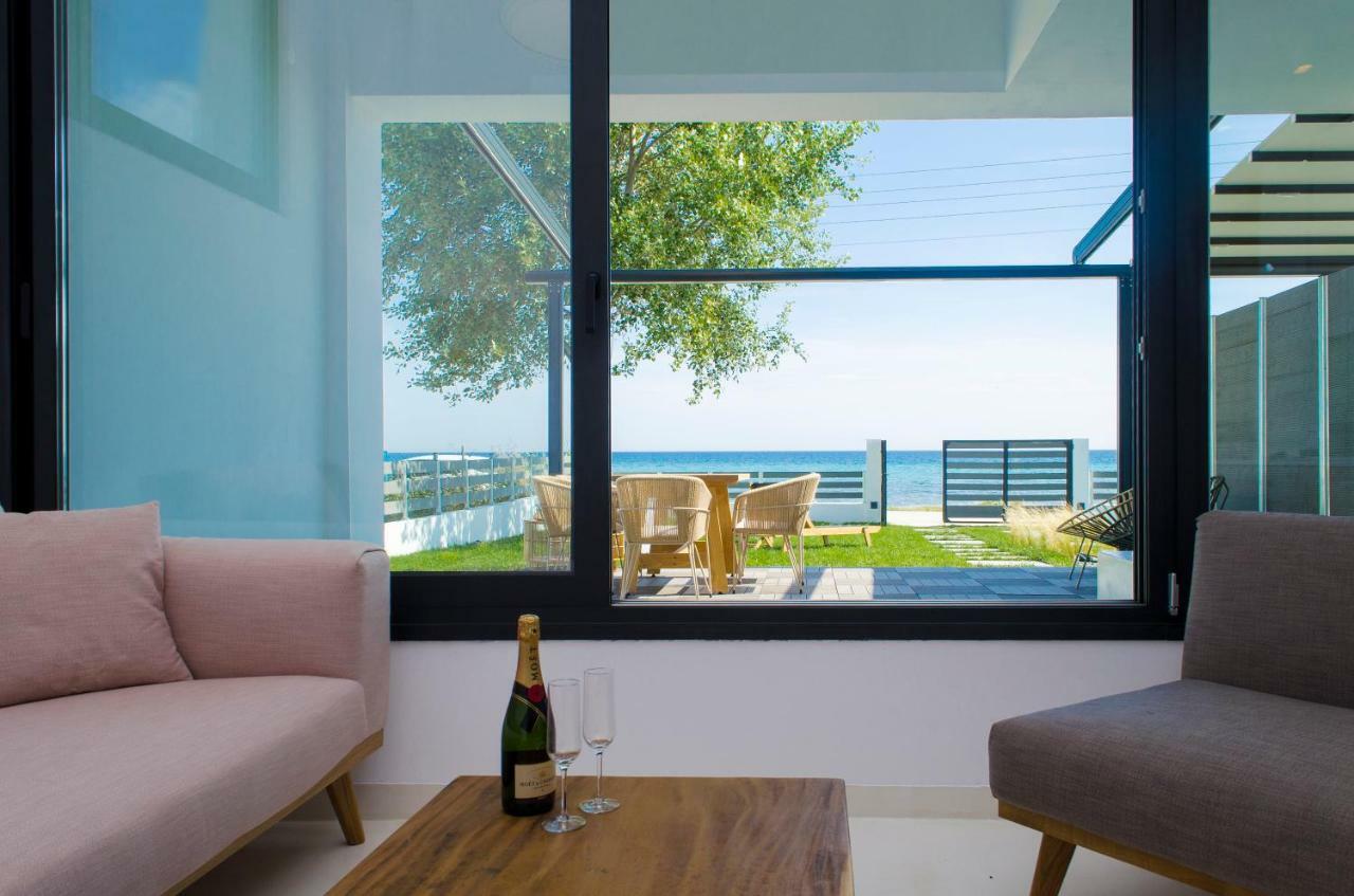 Thea Suites Nea Kallikrateia Exterior photo