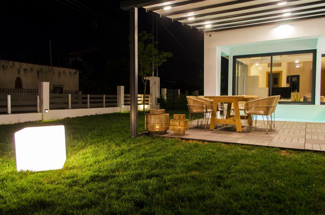 Thea Suites Nea Kallikrateia Exterior photo