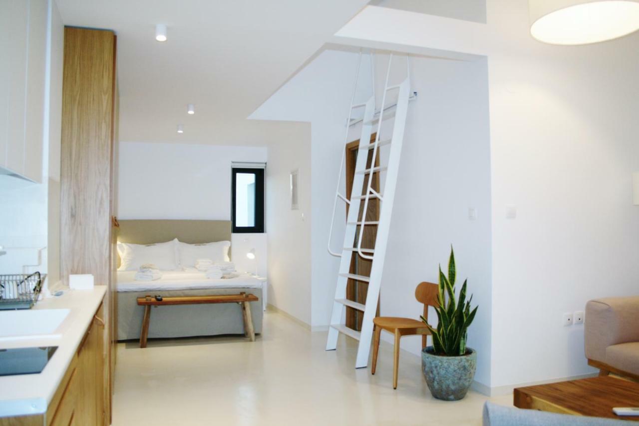 Thea Suites Nea Kallikrateia Exterior photo